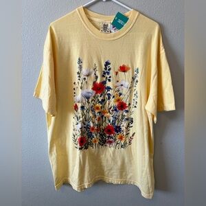 Wildflower Garden Oversized Graphic T-Shirt NWT Butter Yellow Comfort Colors